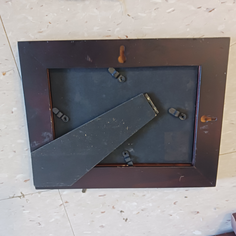 # freecycle Picture Frames (3) image indicator(7)