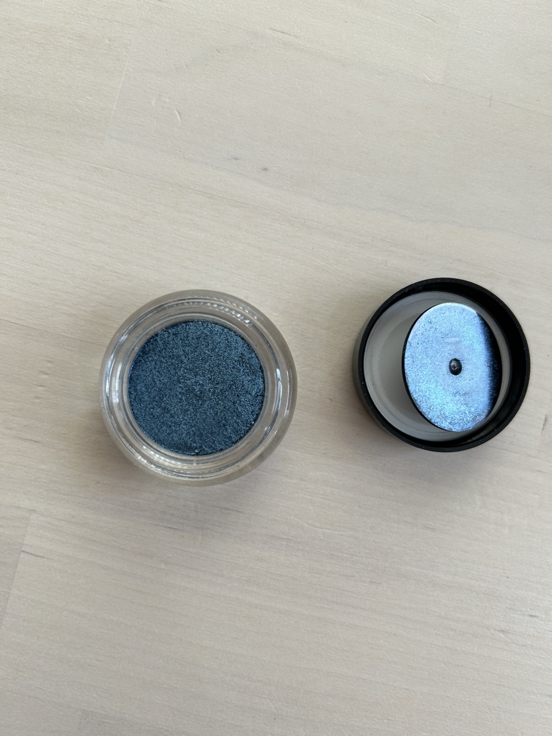 3 Lancôme eye shadow thumbnail