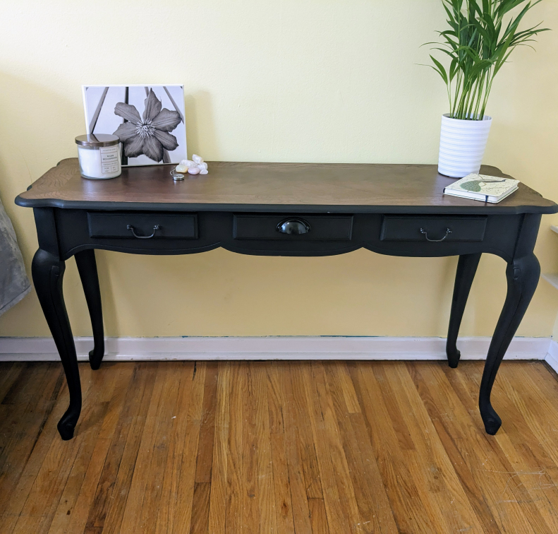 Console/Entry Table thumbnail