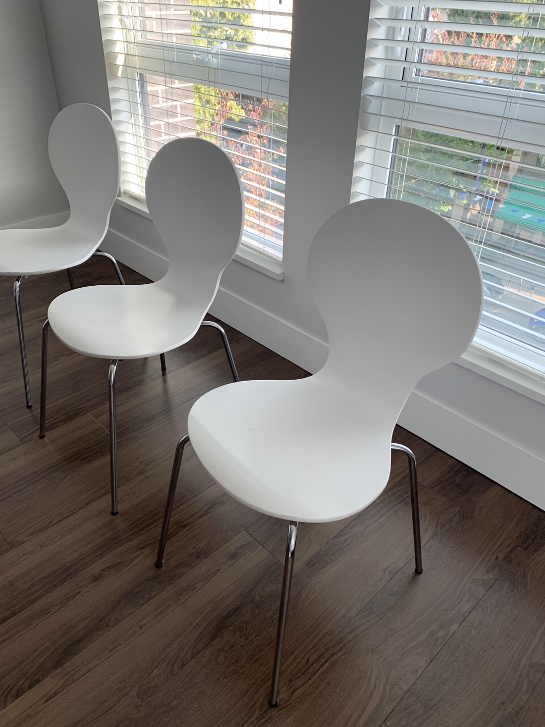 Dining chairs thumbnail