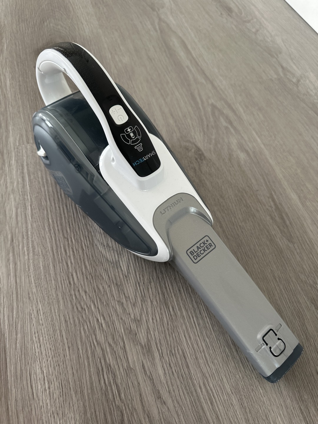 Black+Decker 2-in-1 Cordless Vacum Cleaner - photo 5