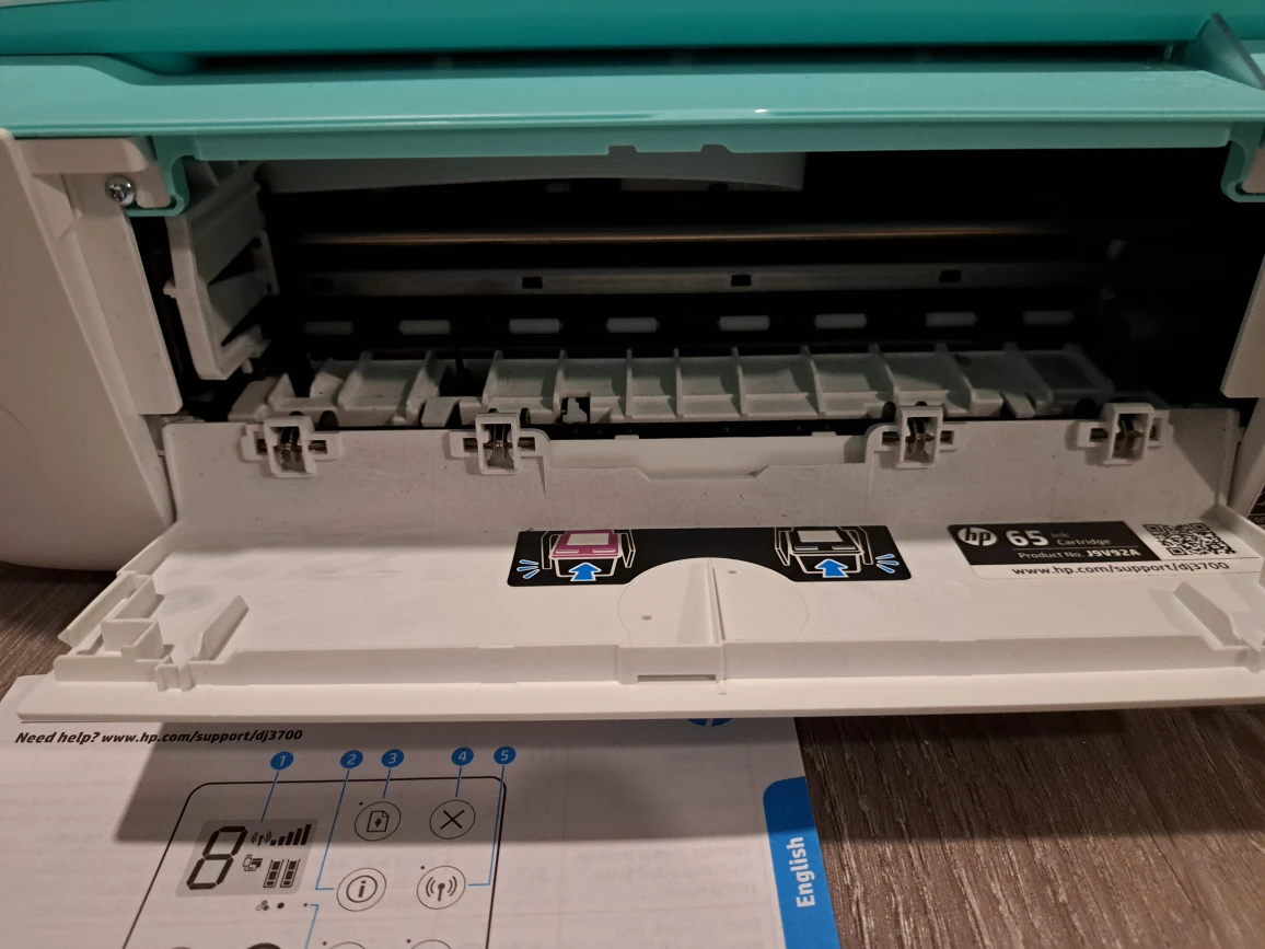 HP Deskjet 3755 printer Instant Ink Compatible image indicator(2)