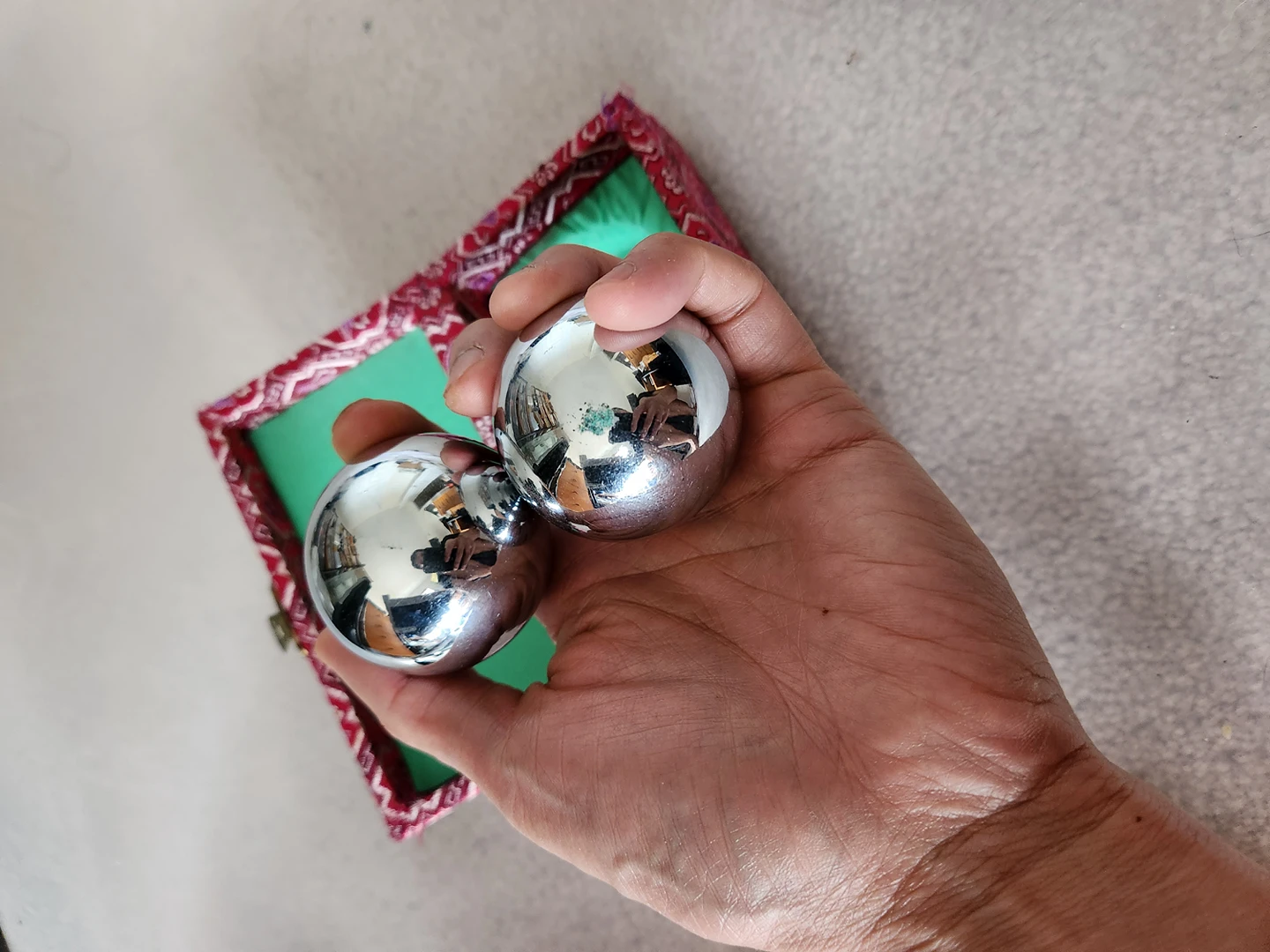 trade in or sell it: Stainless Steel Baoding massage Balls