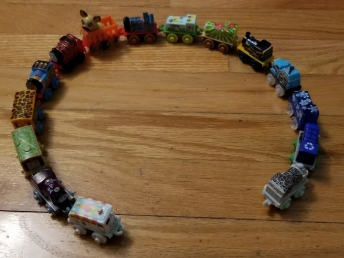15 thomas the train minis toy trains - photo 2