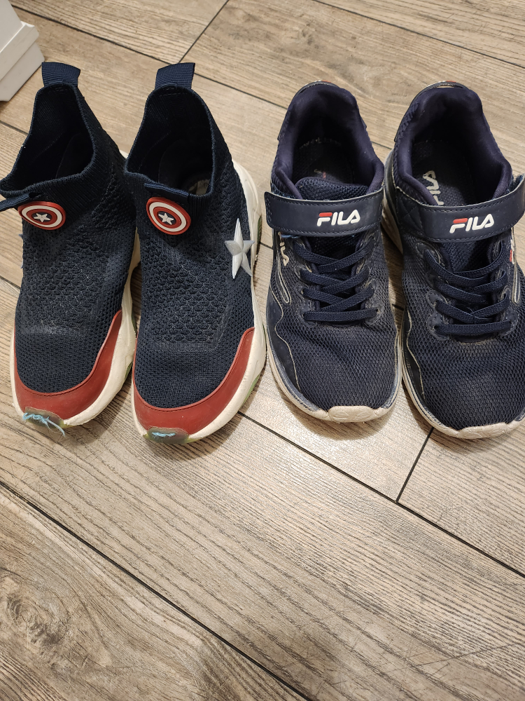 #freecycle navy blue boys sneaker shoes