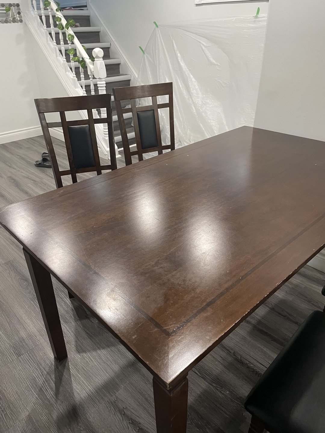 Brick Dining table with 4 chairs thumbnail