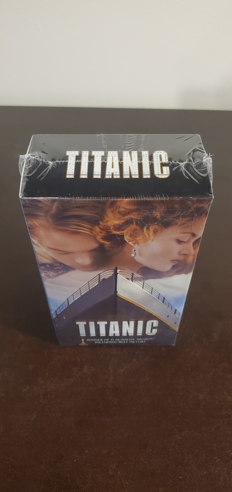 Sealed Titanic VHS box set - photo 3