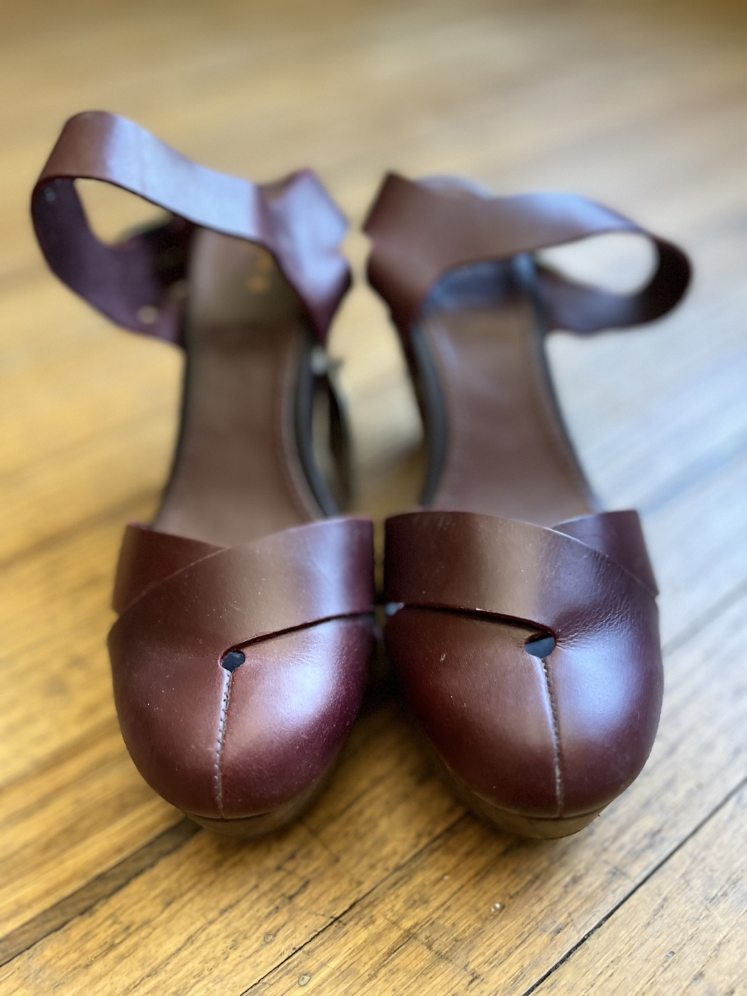 Brand New Burgundy Leather Clog Heels Size 7.5 / 38 image indicator(2)