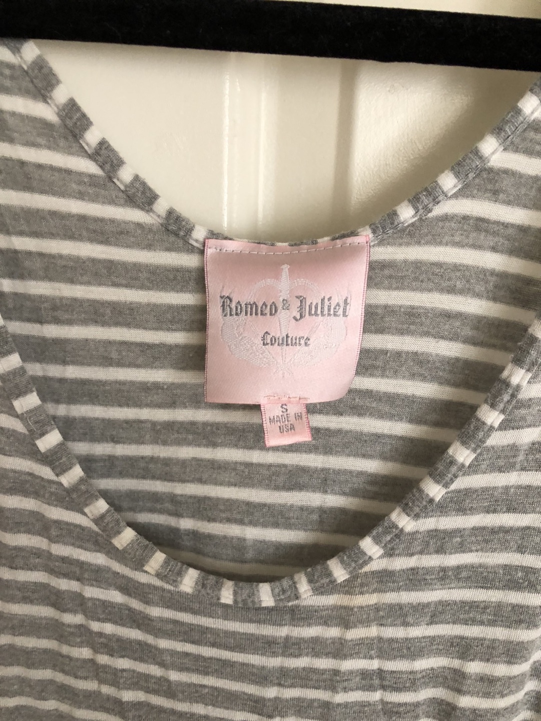 Max dress, very soft and stretch. Bough in the US. thumbnail