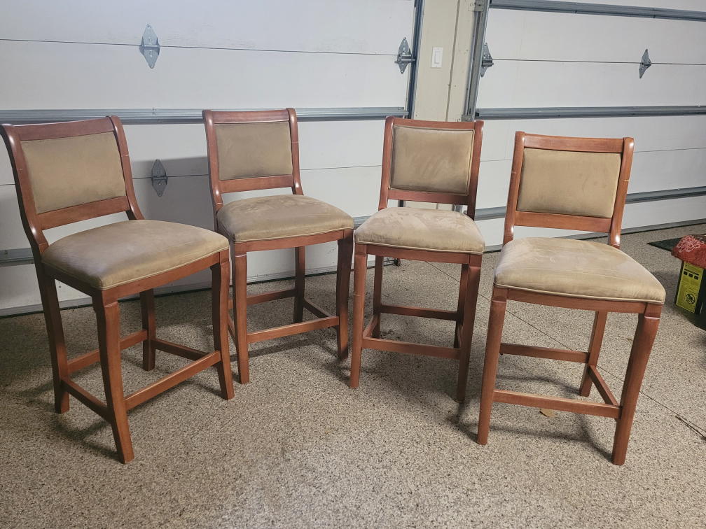 4 Bar Height Chairs thumbnail