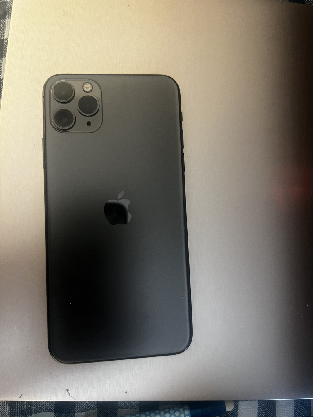 Iphone 11 pro max, 64 gb thumbnail