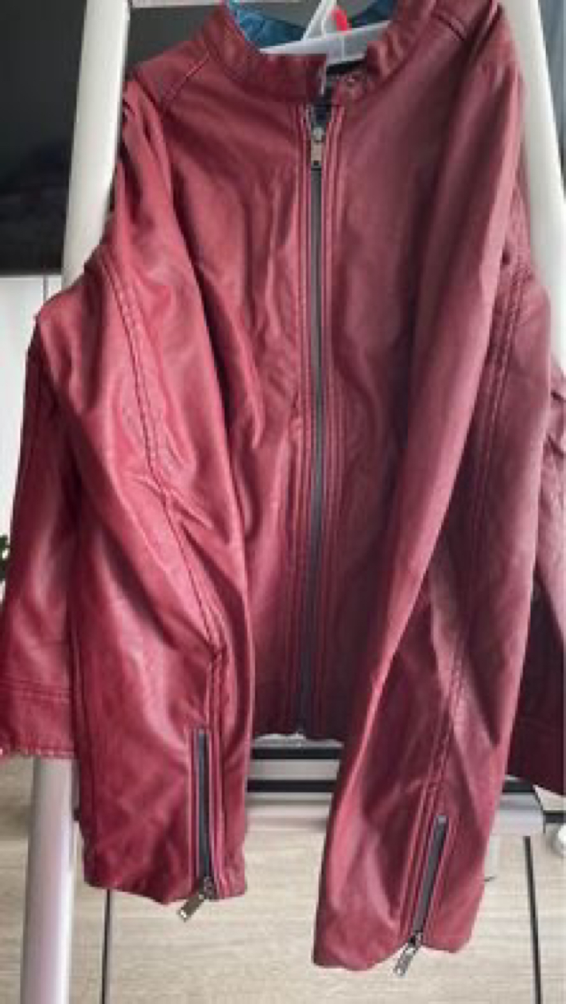 Stylish Women’s maroon solid biker Jacket Size :L - photo 2