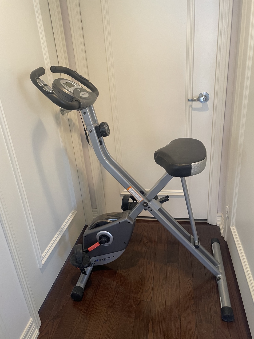 Compact exercise bike