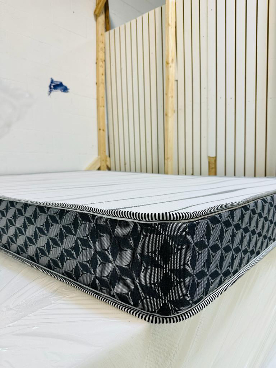Mattress and beddings on sale thumbnail