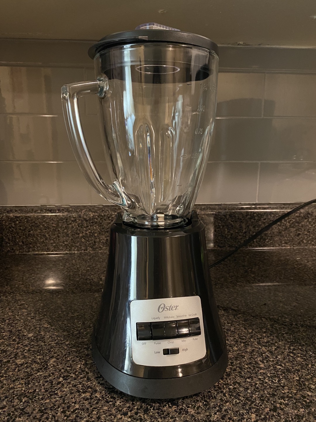 Oster Blender 6 Cups, 8 Speed, Black