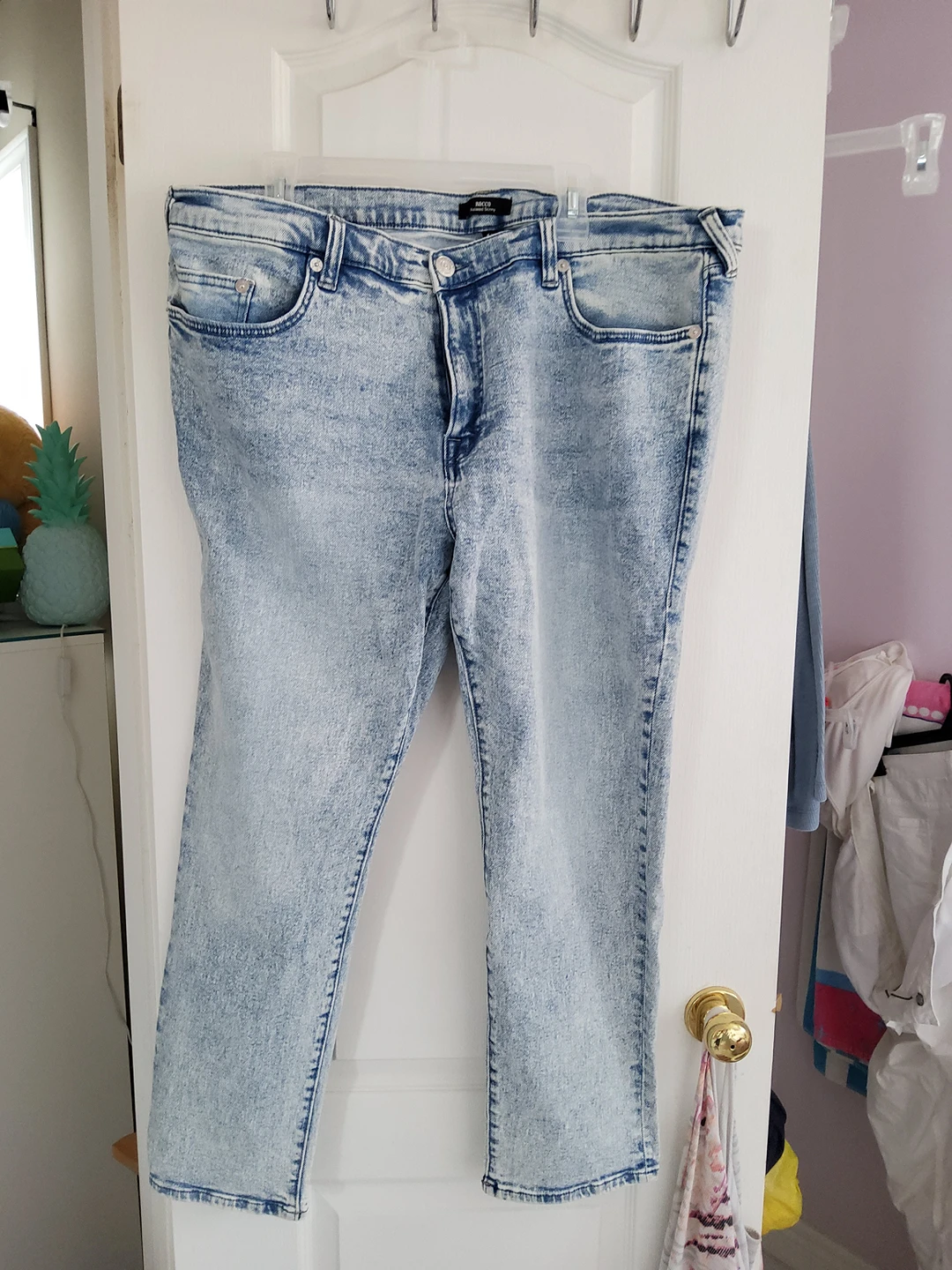 TRUE RELIGION  JEANS