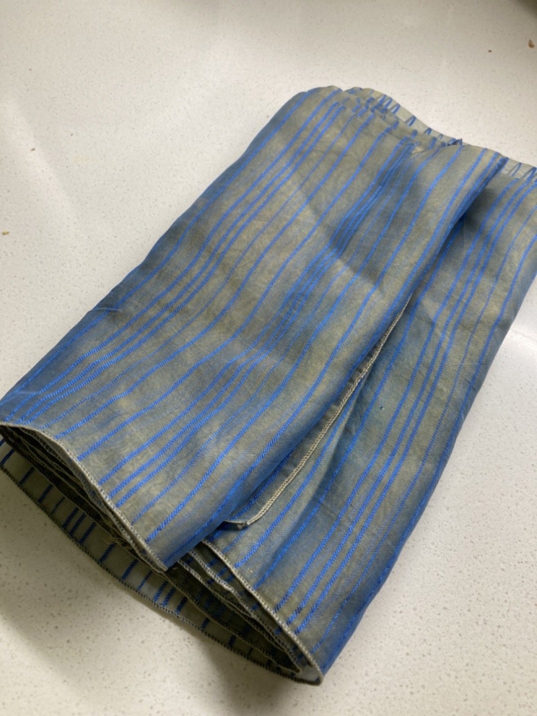 Iridescent  scarf image indicator(2)