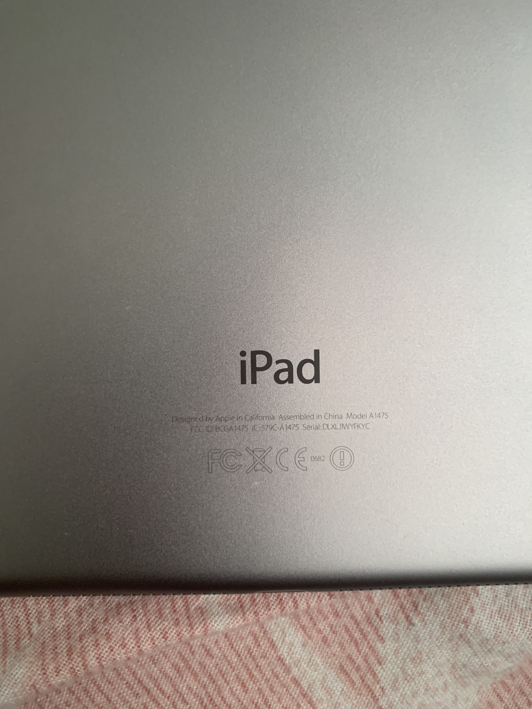 ipad Air (wifi + cellular) A1475