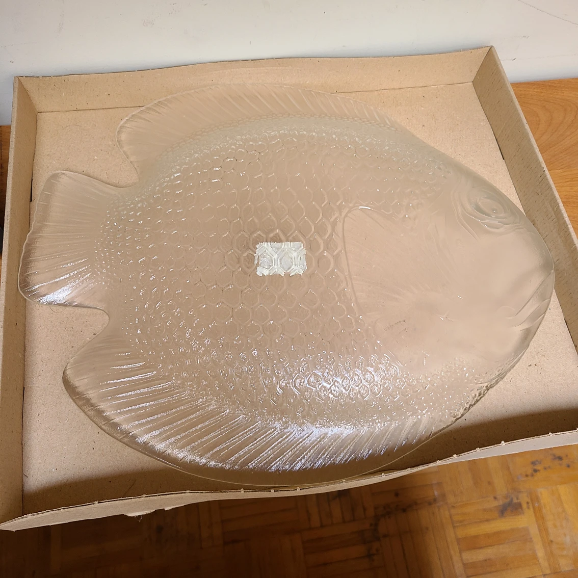 Arc Glass Fish Serving Dish image indicator(3)