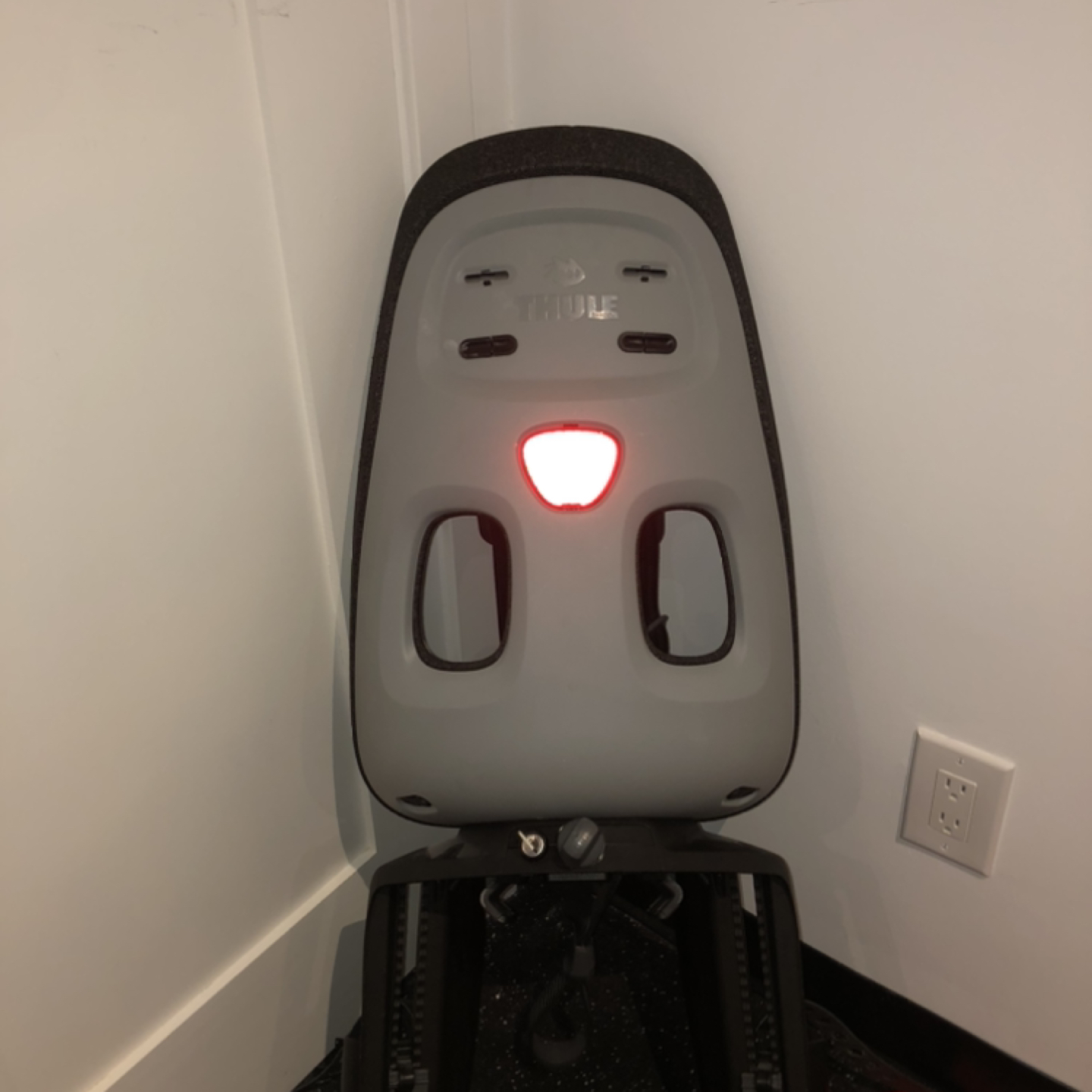 Rear-mounted child bike seat image indicator(2)