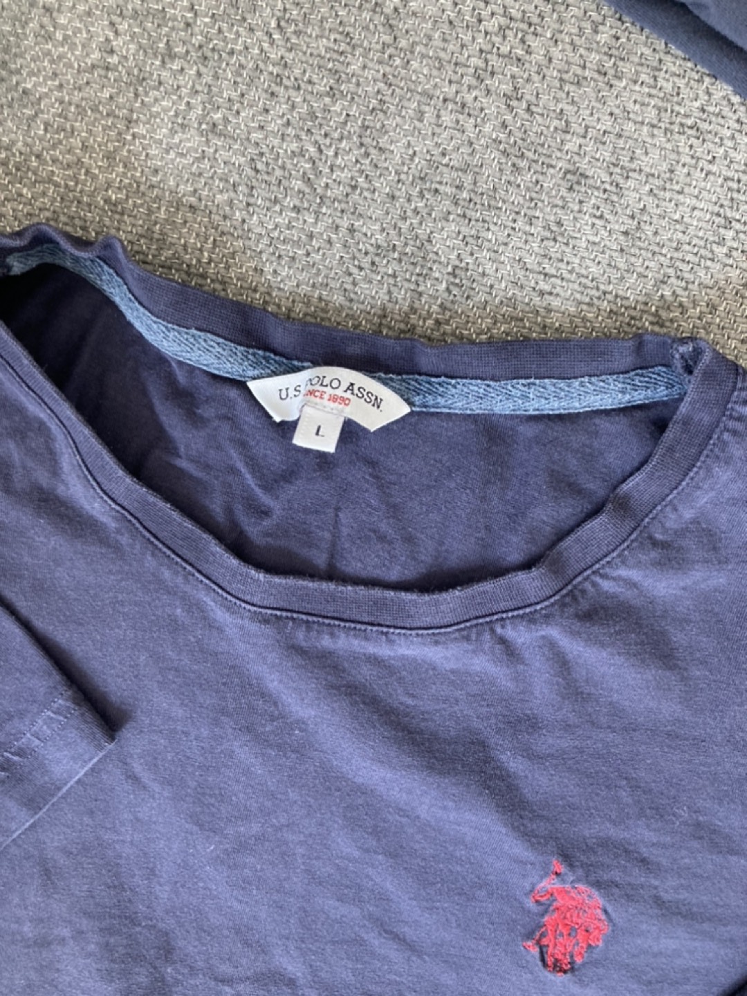 Dark blue tshirt US Polo Assn. #freecycle thumbnail