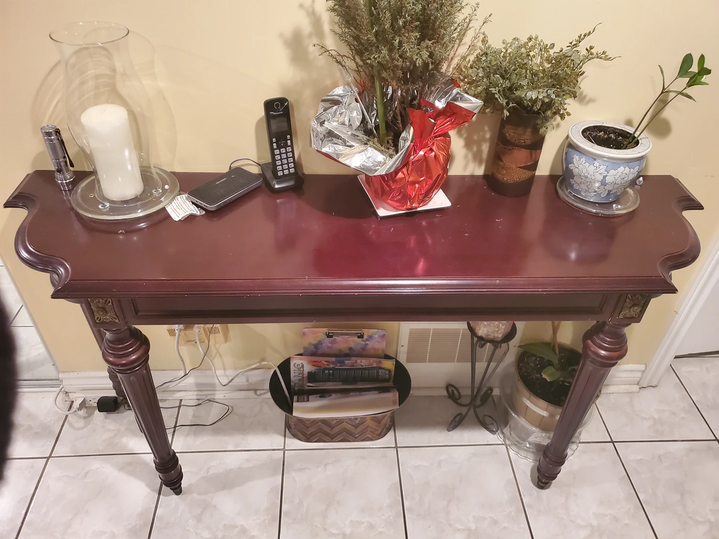 Side Console
