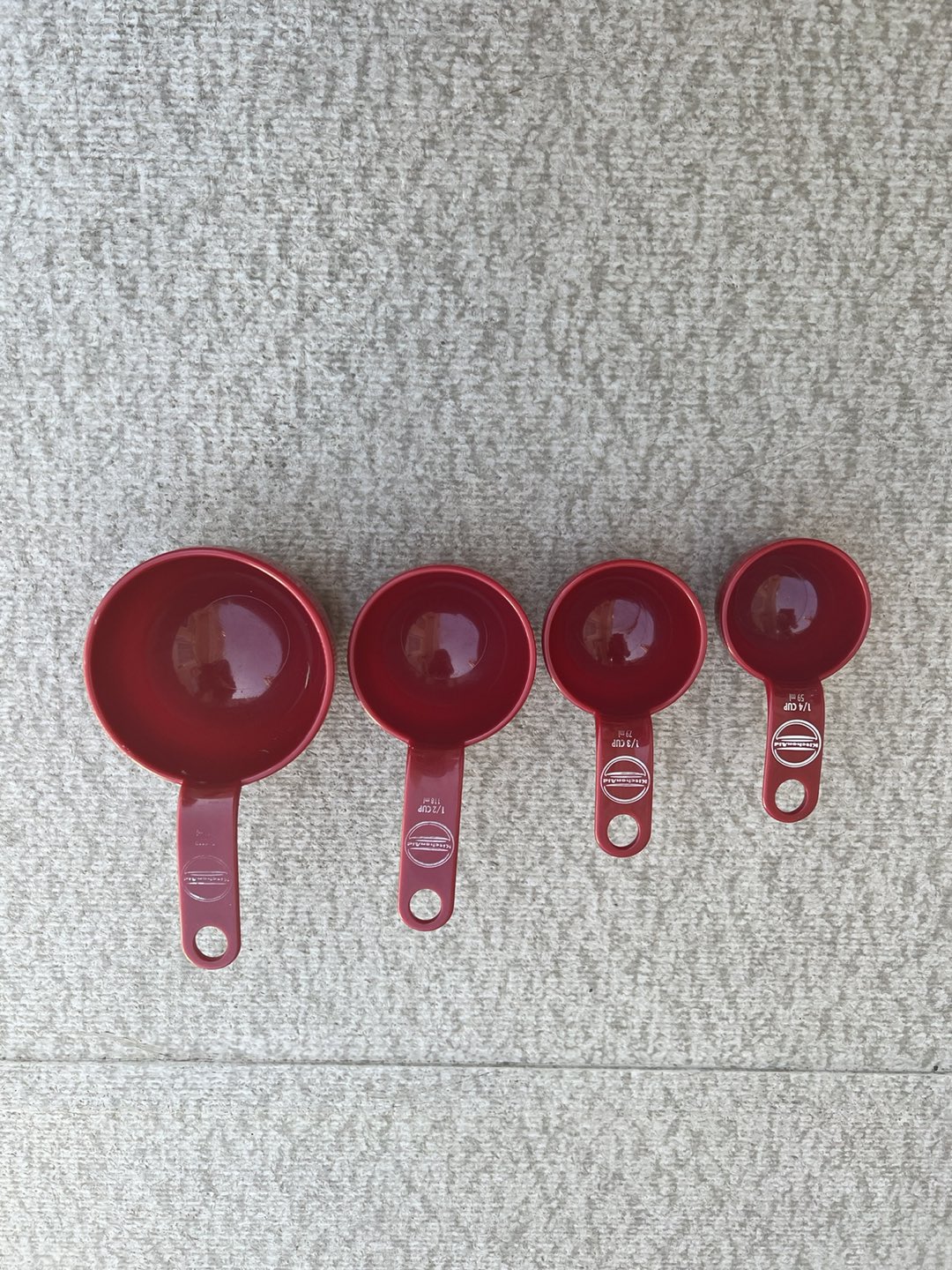 Kitchen Aid 4 piece measuring cups