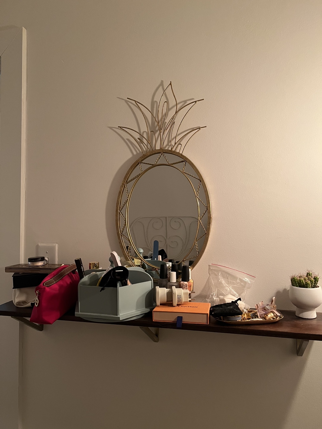 Pineapple Mirror & Shelf