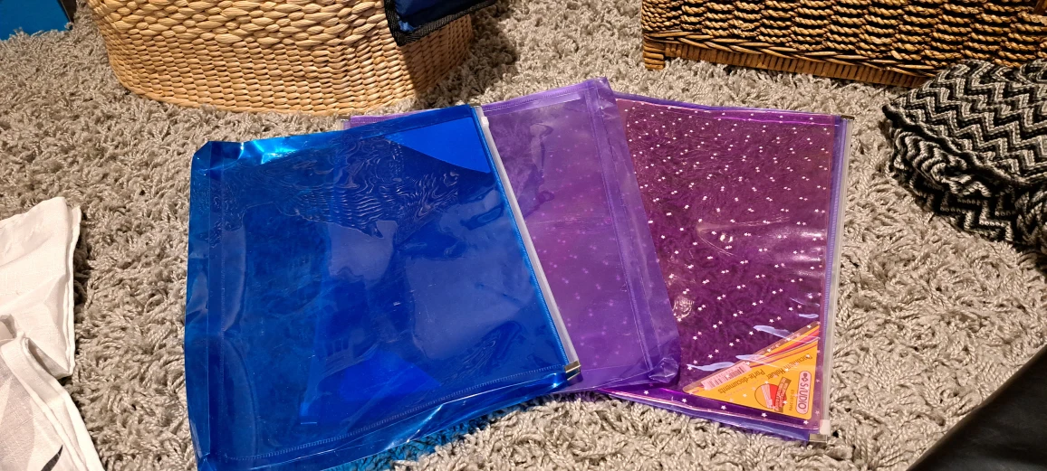 plastic folders 📂  #freecycle