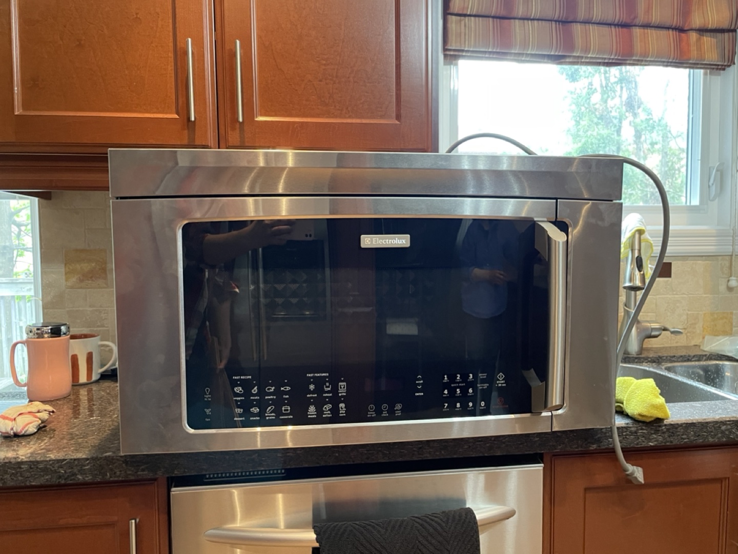 Over the range microwave with convection thumbnail