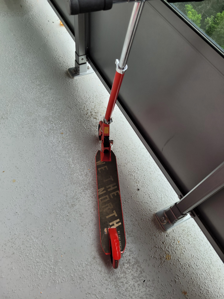 Boys raptors scooter thumbnail