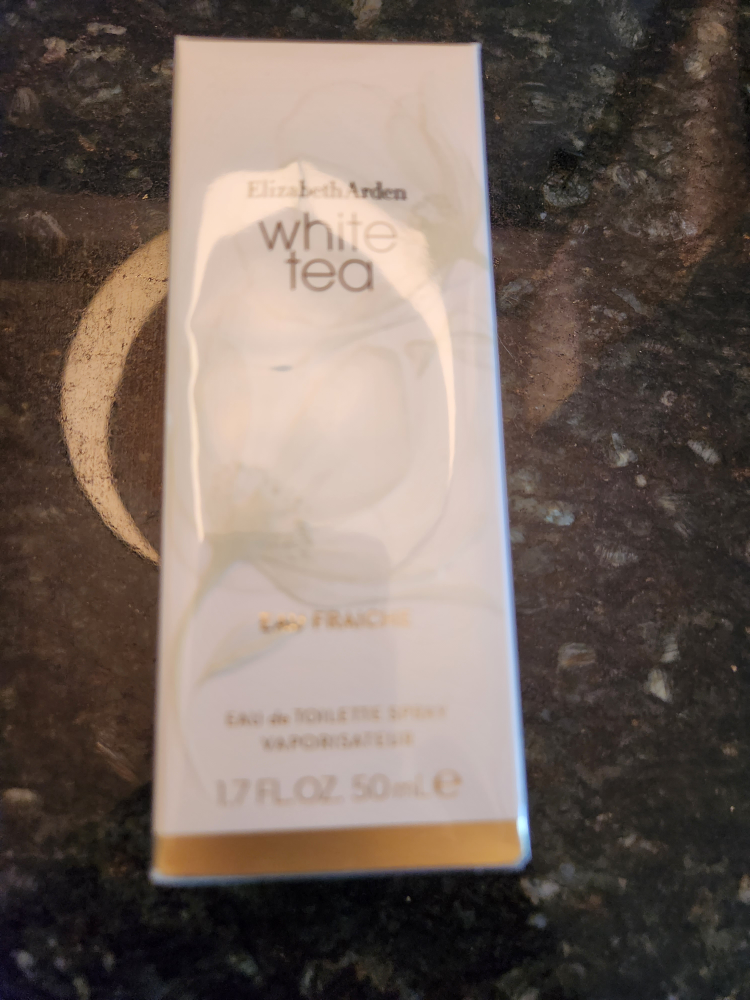 New Elizabeth Arden  image indicator(2)