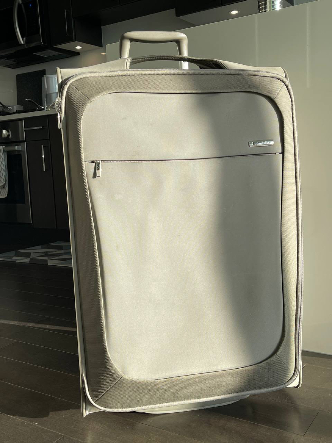 Suite Case Samsonite image indicator(3)