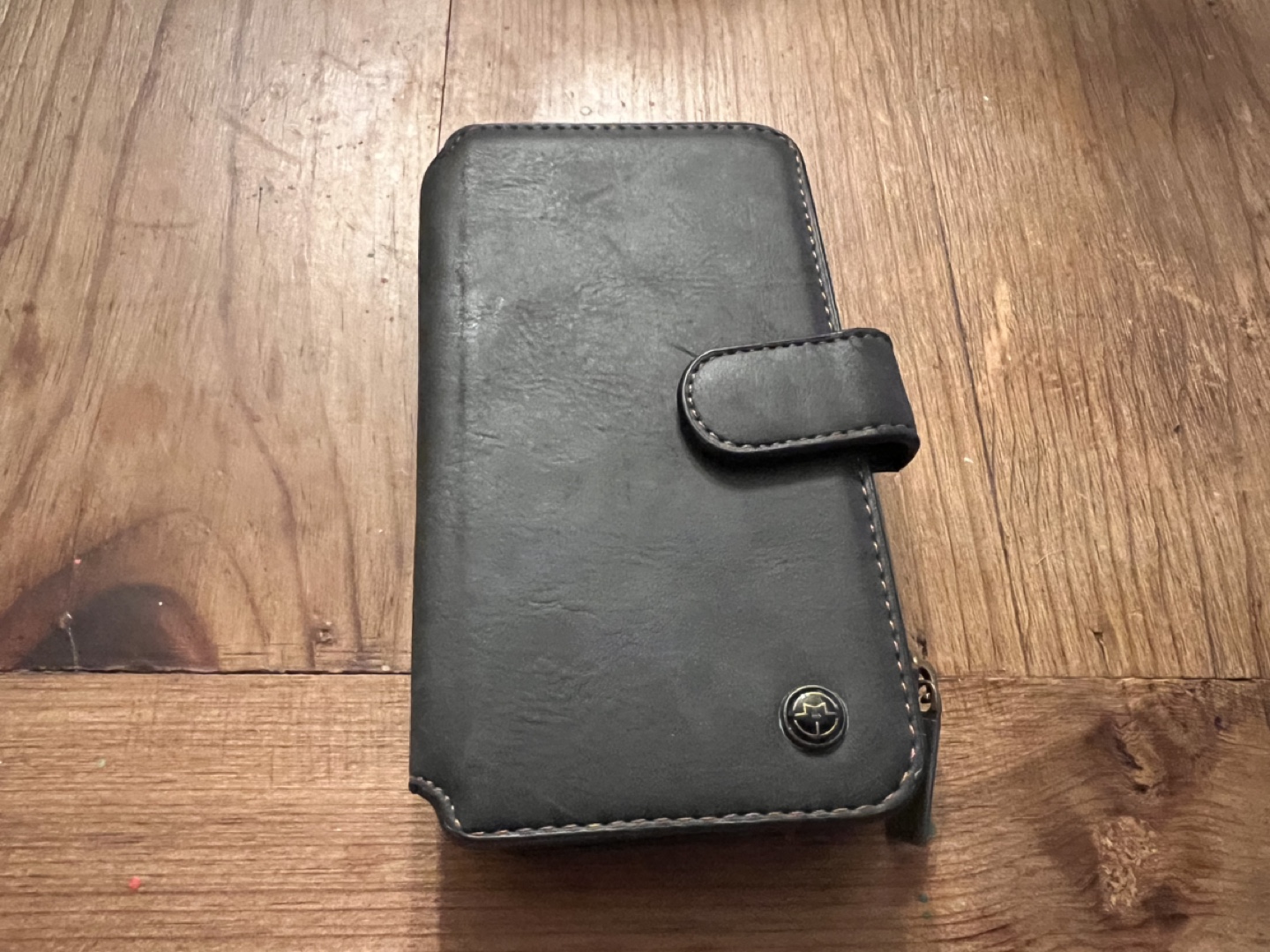 Phone case/wallet thumbnail