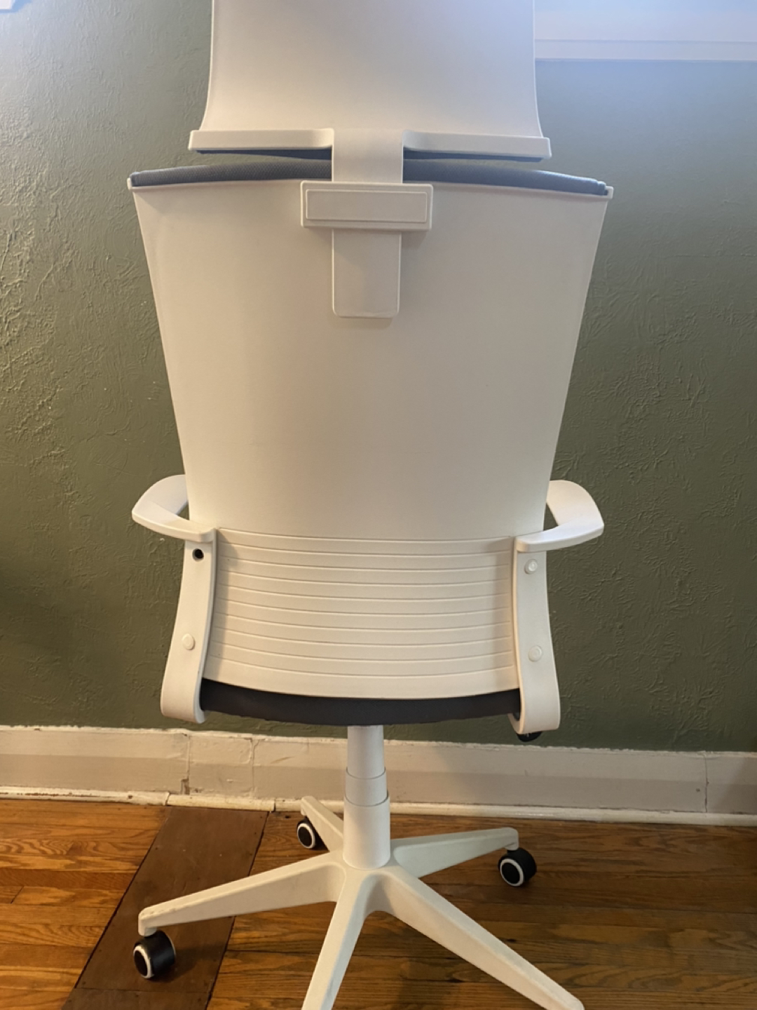 Office chair - photo 3