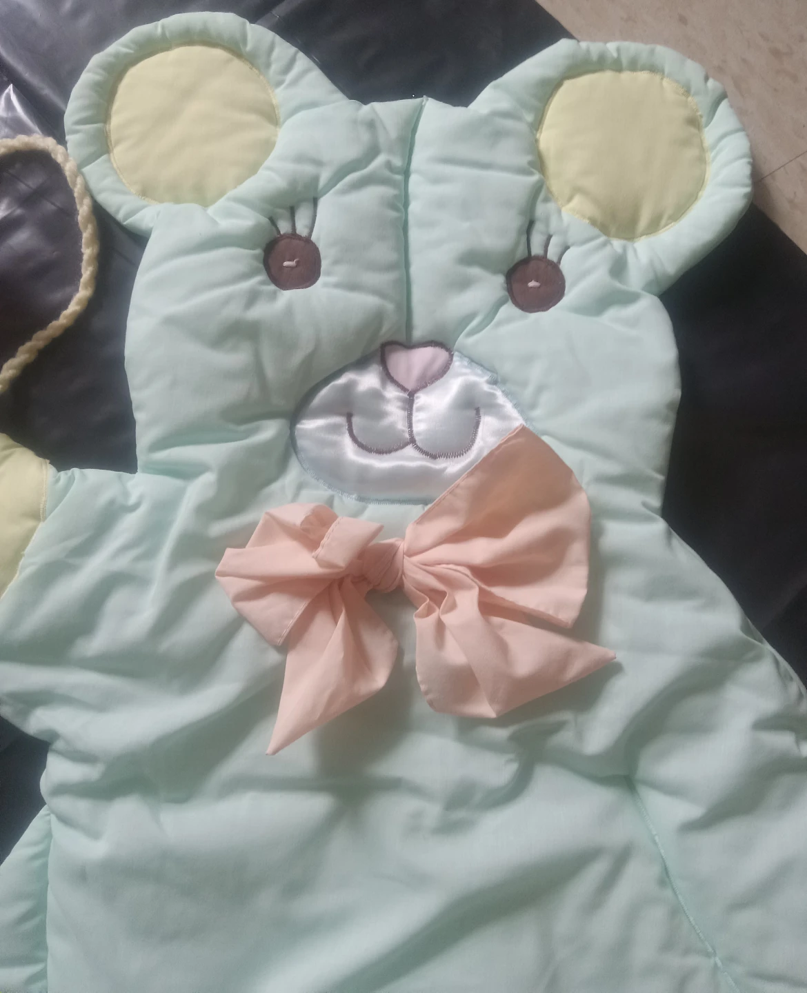 Nursery décor!!! Excellent Condition! - photo 3