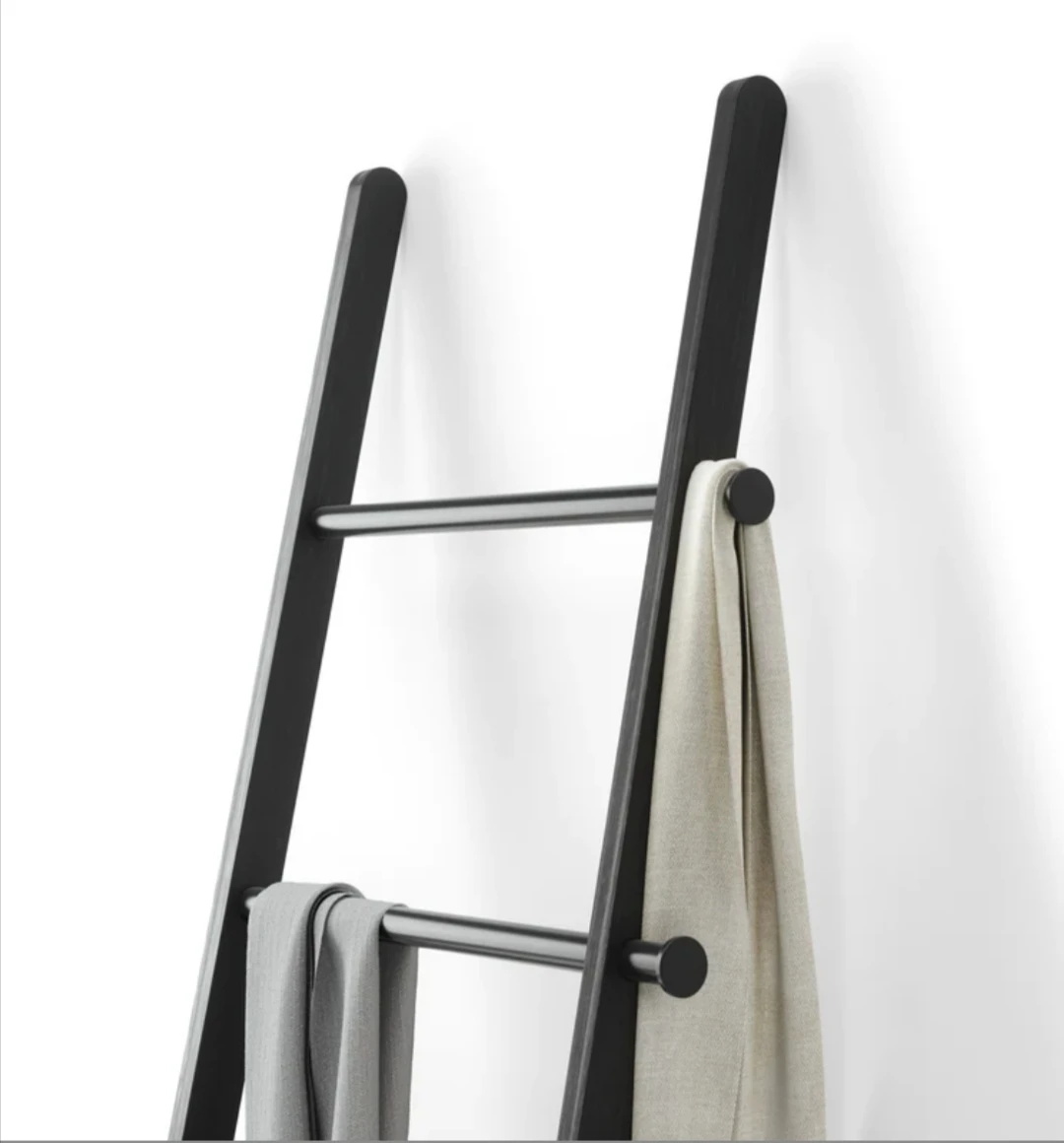 Umbra Blanket Ladder BRAND NEW image indicator(3)