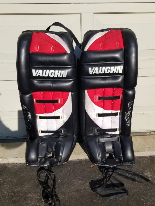 Vaughn V Lite Pro goalie pads - Adult 34" thumbnail