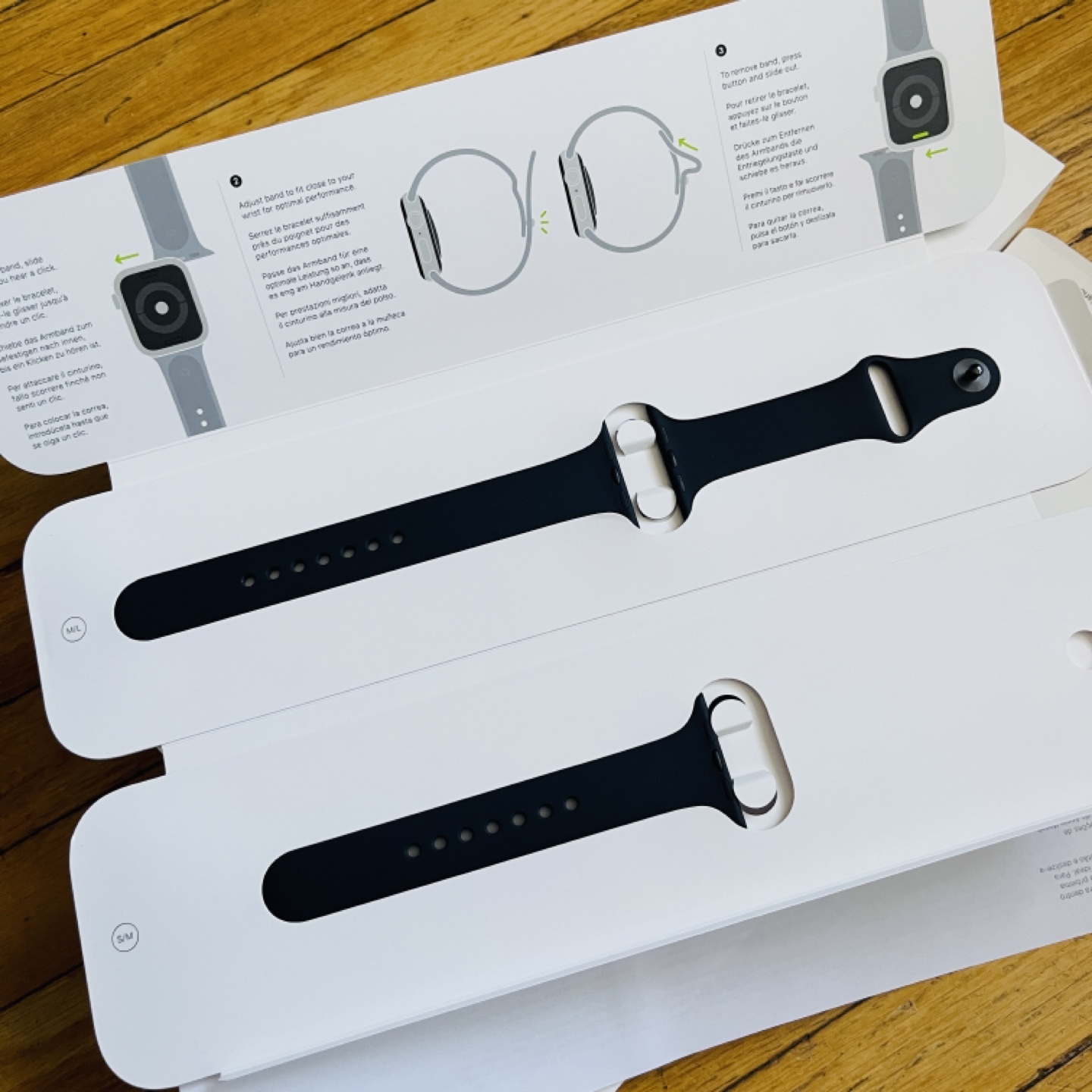 Apple Watch Series 4 (44mm) - photo 4