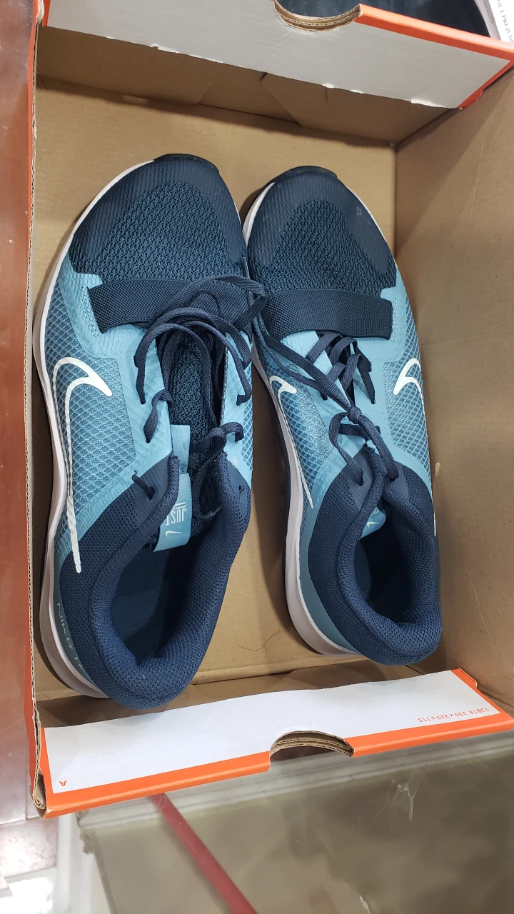 mens shoes size 8.5 athletic Nike - photo 3