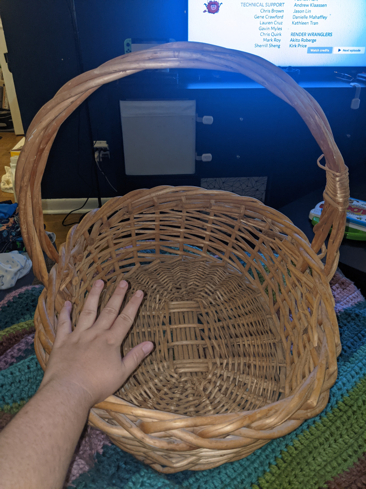 Large Wicker Basket - photo 3