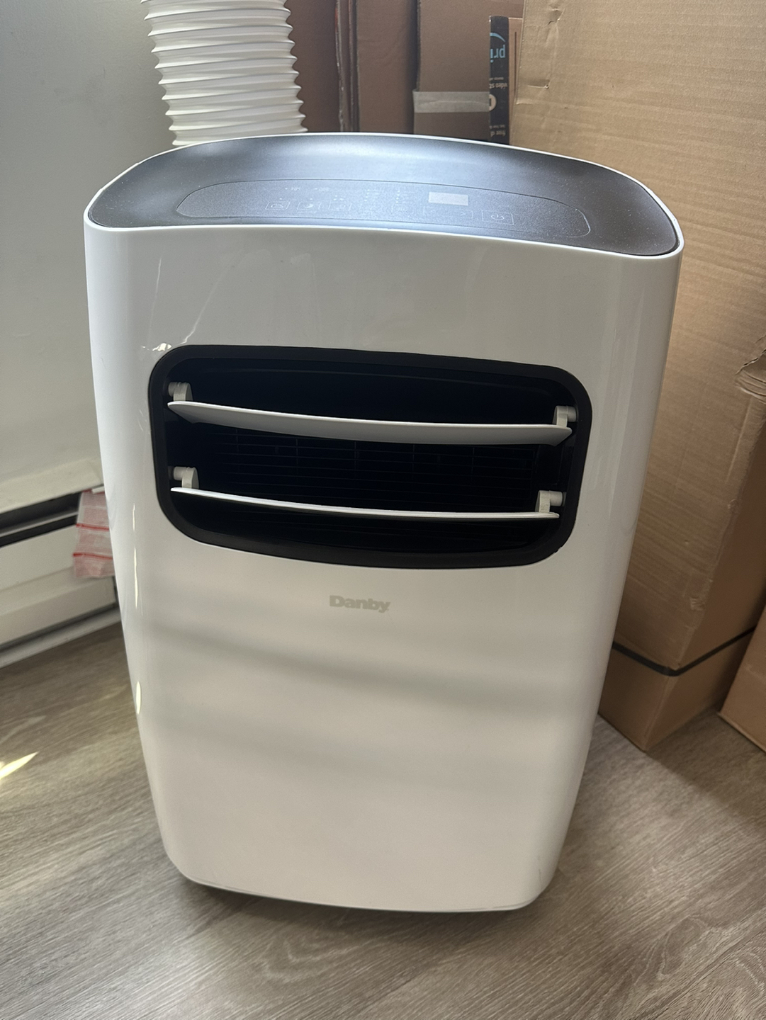 Portable AC unit (10,000 BTU) - photo 2