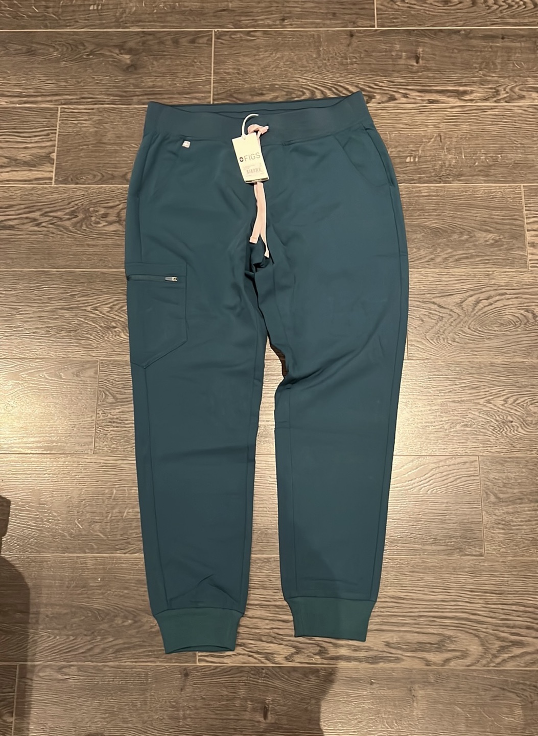 Brand new figs scrub pants thumbnail
