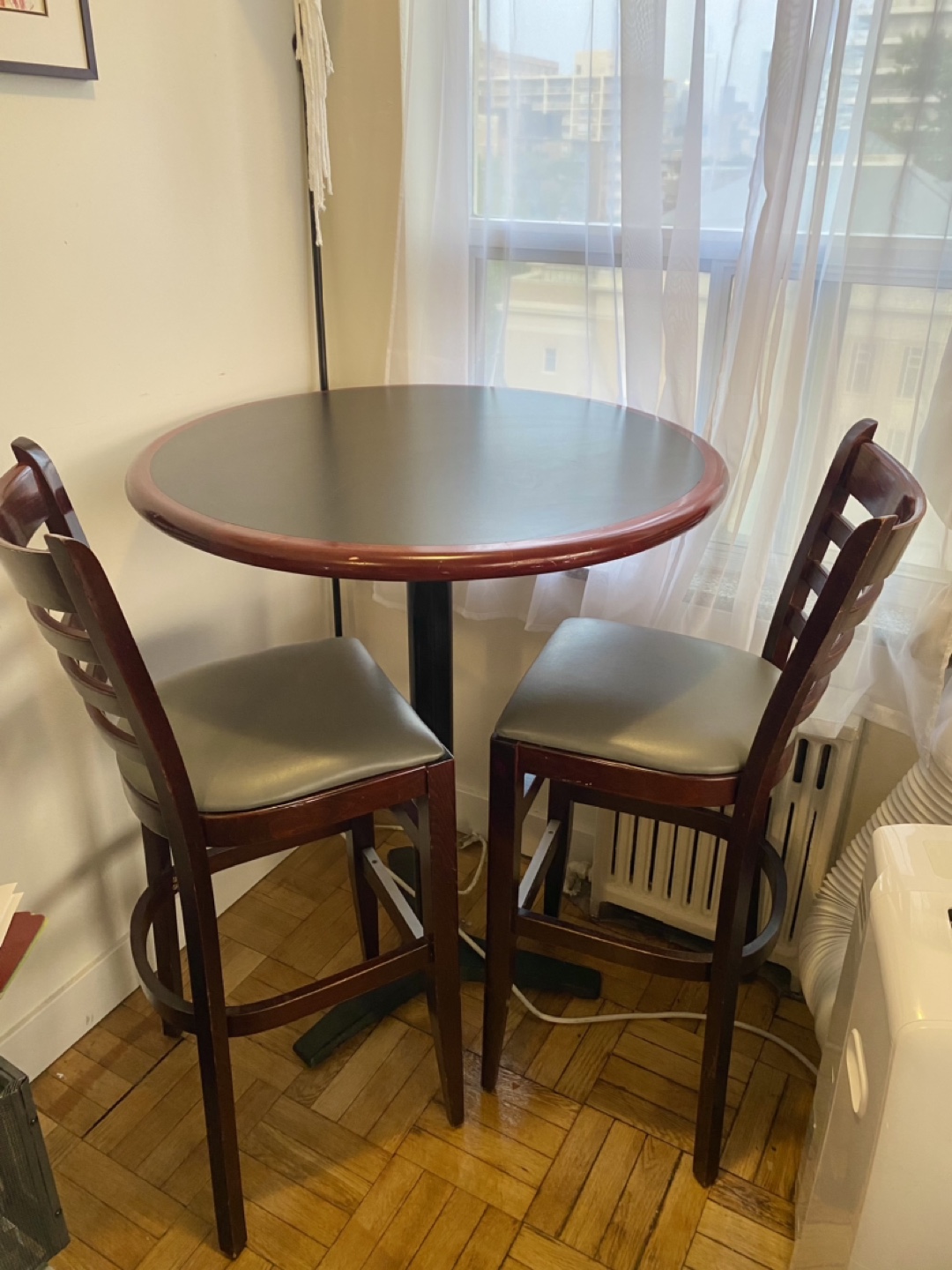 Hot Stove Club High Top Bar Table and Stools thumbnail