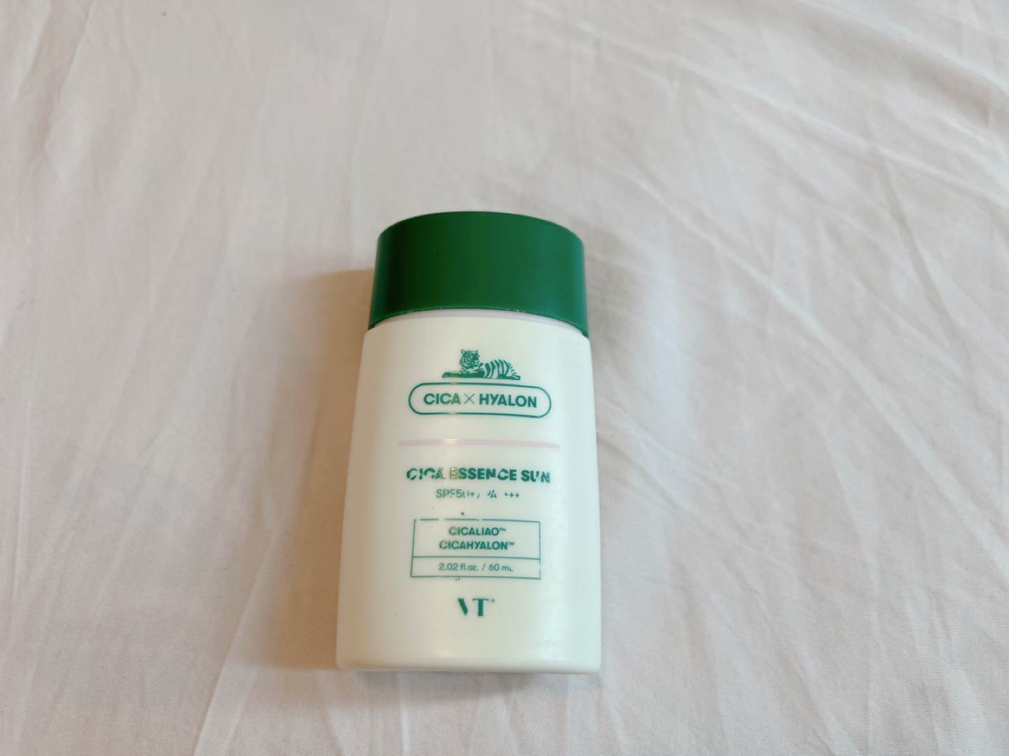 VT CICA Essence Sunscreen SPF50+