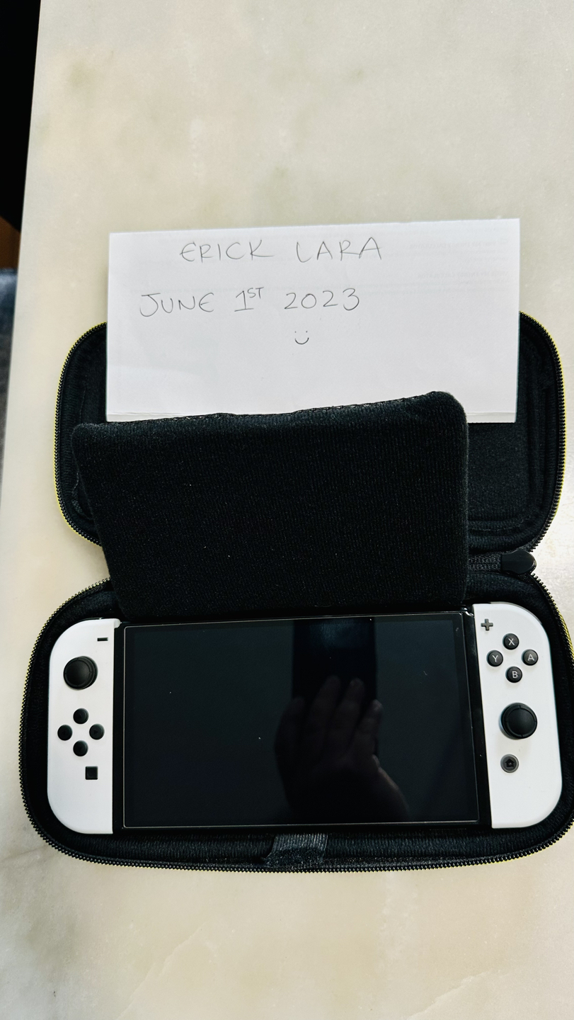 Nintendo switch OLED - photo 2
