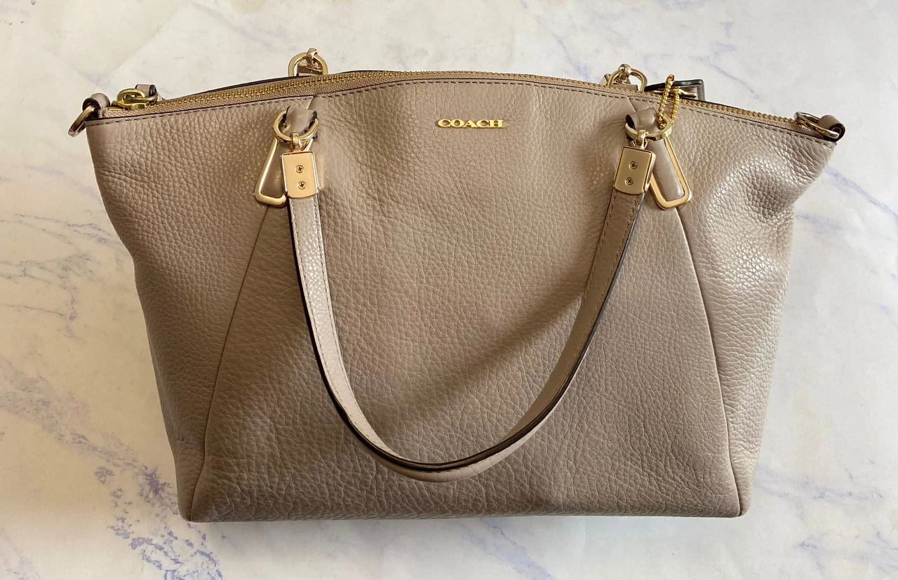 Coach Purse - Handbag thumbnail