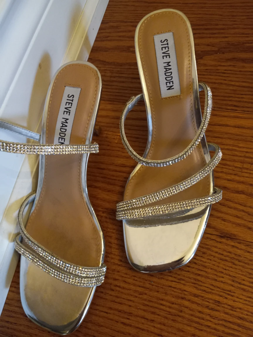 Steve Madden sandals thumbnail
