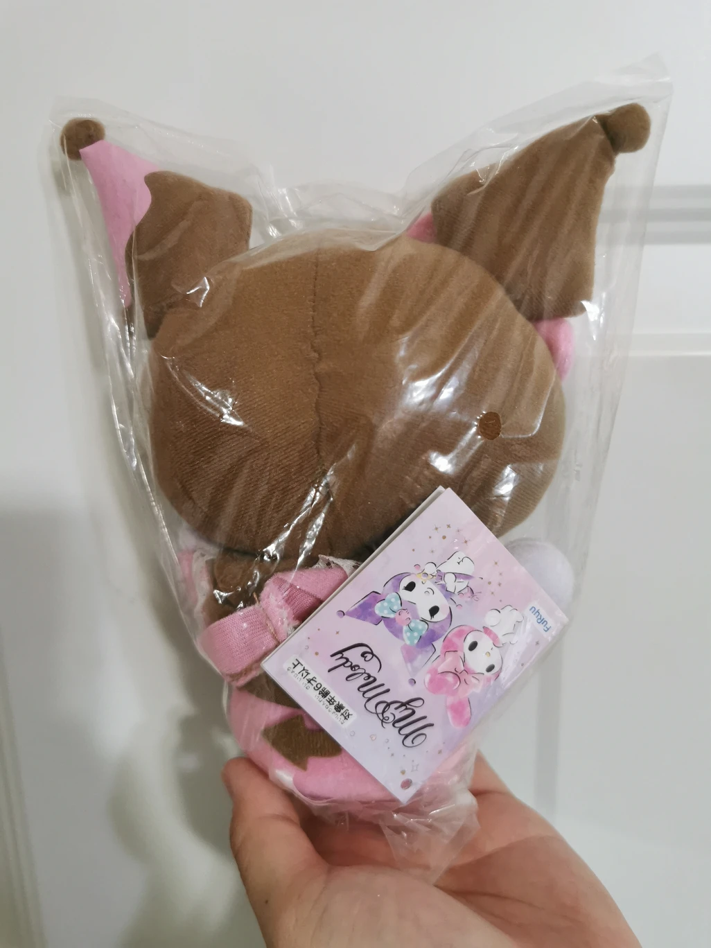 Japan exclusive, Kuromi valentines day plush image indicator(2)