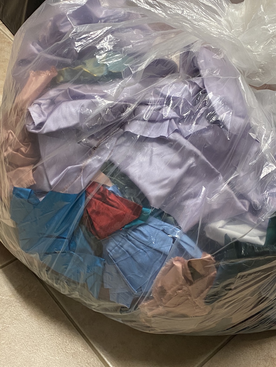 #freecycle Bag of fabric scraps leftover pieces image indicator(4)